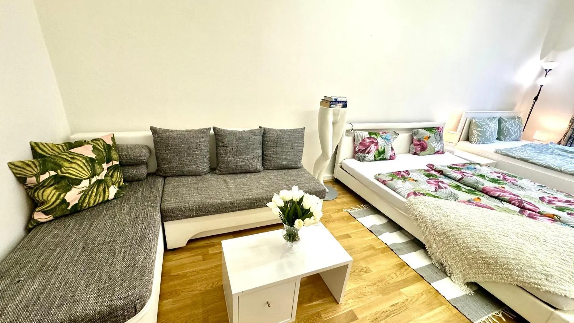פראג Fantastic Apartment In The City Center
