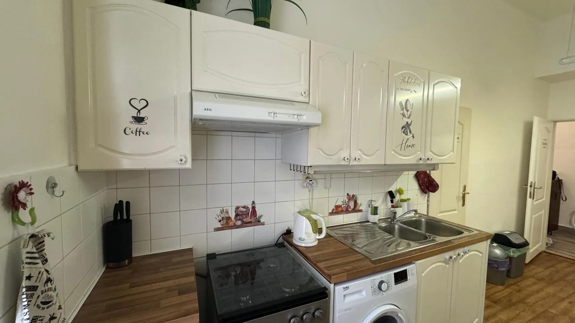 פראג Fantastic Apartment In The City Center 0*,