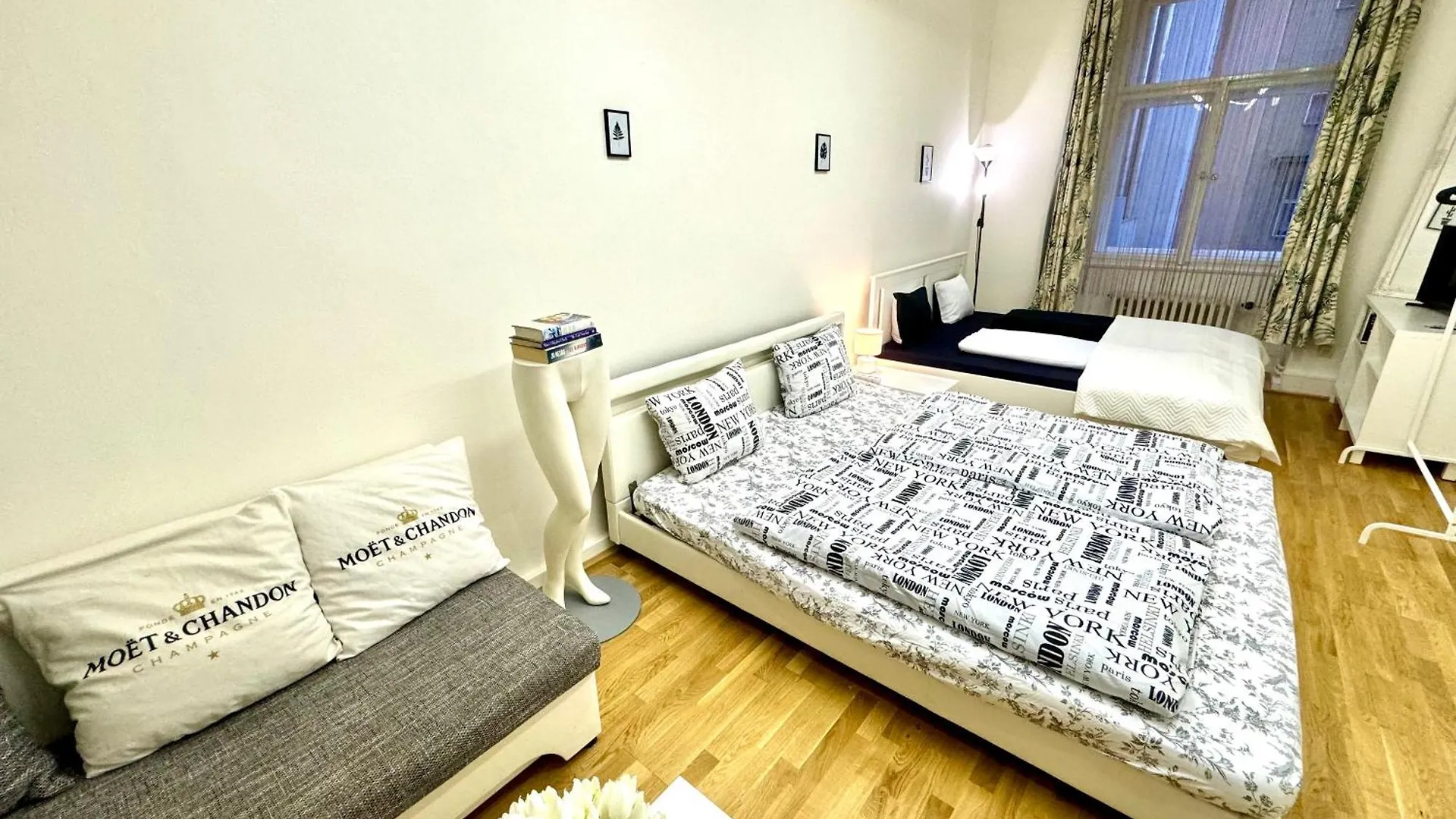 פראג Fantastic Apartment In The City Center